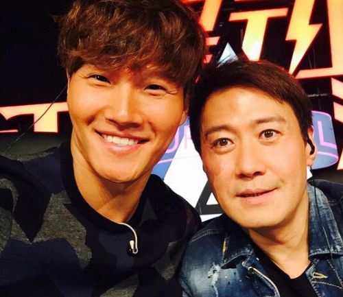 金钟国和黎明合影