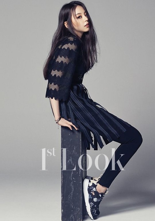 wonder girls前成员安昭熙转型演员 拍写真表情高冷【组图】