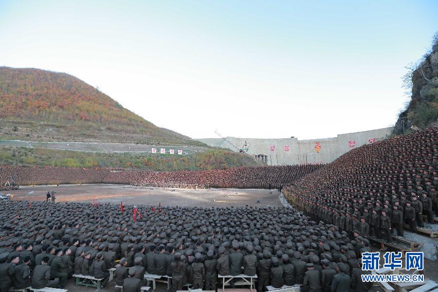 （国际）（2）金正恩观看青年军人大合唱演出