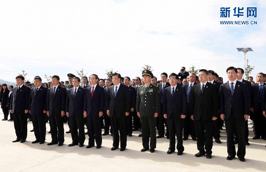 （XHDW）（1）刘云山赴安州祭扫中国人民志愿军烈士陵园