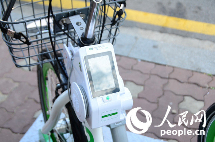 “丁零零”成出行新方式 首爾公共自行車服務&&【組圖】