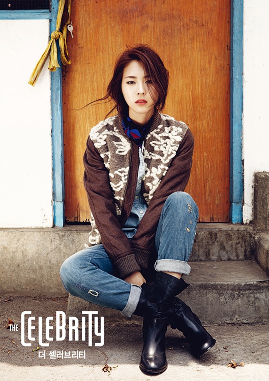 李妍熙变身秋日女神拍写真 清秀魅力尽显【组图】