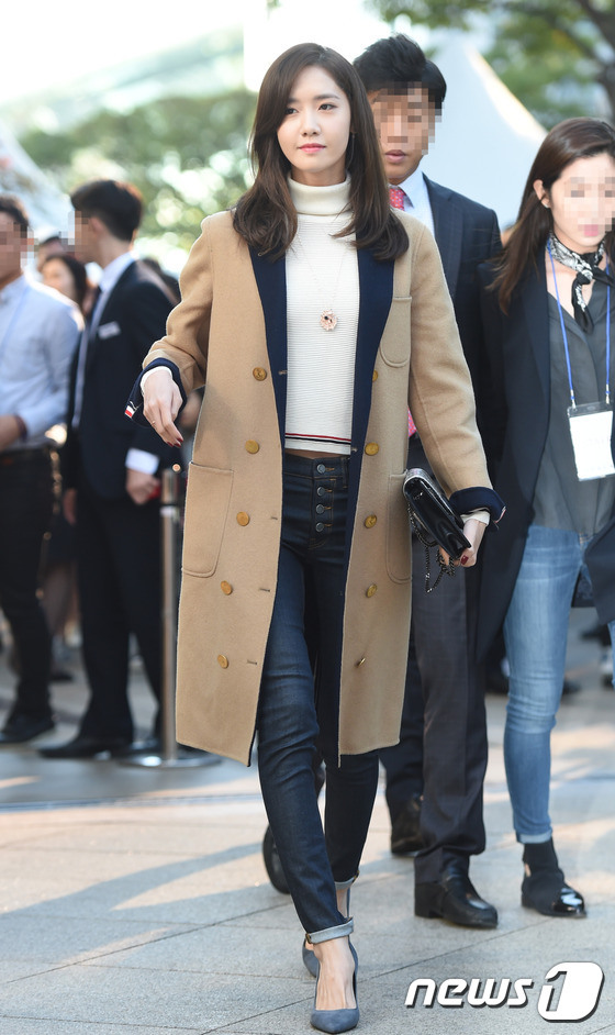 宋茜允儿崔智友黄静茵最新街拍 韩女星玩转秋日时尚【组图】