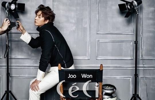 周元登中韩两国杂志封面 发型凌乱演绎随性魅力【组图】