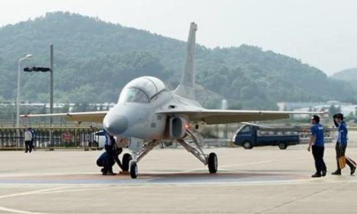 韩开始向菲交付国产战机2架FA-50PH战斗机出口