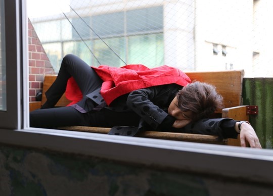 丁一宇出道十周年写真拍摄花絮公开 回忆经典作品幸福满满【组图】