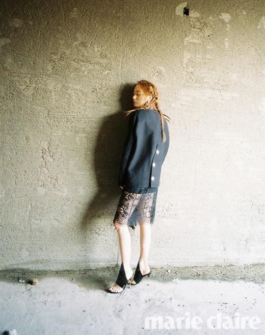 F(x)郑秀晶森林写真公开 孤傲高冷现“冰山公主”魅力【组图】