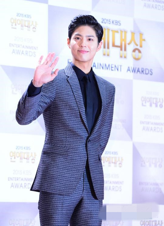 KBS演艺大赏刘在石姜虎东同台 朴宝剑AOA雪炫获新人奖【组图】