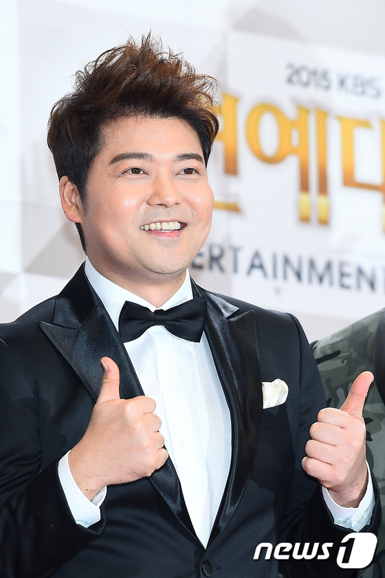 KBS演艺大赏刘在石姜虎东同台 朴宝剑AOA雪炫获新人奖【组图】