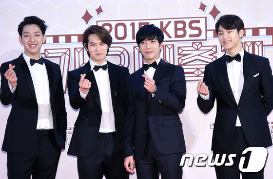 &ldquo;KBS歌谣大祝祭&rdquo;红毯汇总 exo少女时代郑容和Got7齐现身【组图】