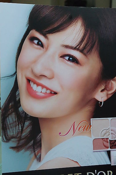 朴信惠NANA全智贤范冰冰Angelababy 中日韩女星烈焰红唇魅力PK【组图】