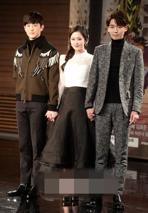 《再一次Happy Ending》新剧发布会 张娜拉郑京浩刘仁娜携手亮相【组图】