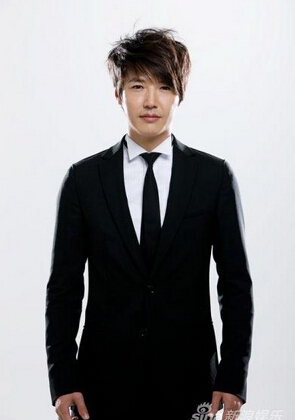 男一女主爱男二我们来爱 中韩偶像剧痴情男二号！