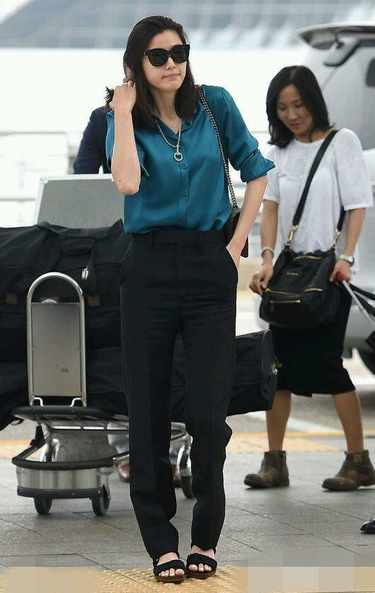 少女时代秀英f(x)郑秀晶孔孝真高俊熙 那些帅气逼人的韩国女星【组图】