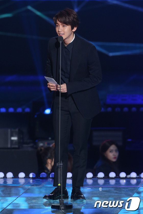 &ldquo;Gaon Chart K-POP &rdquo;颁奖典礼汇总 bigbang成为五冠王【组图】