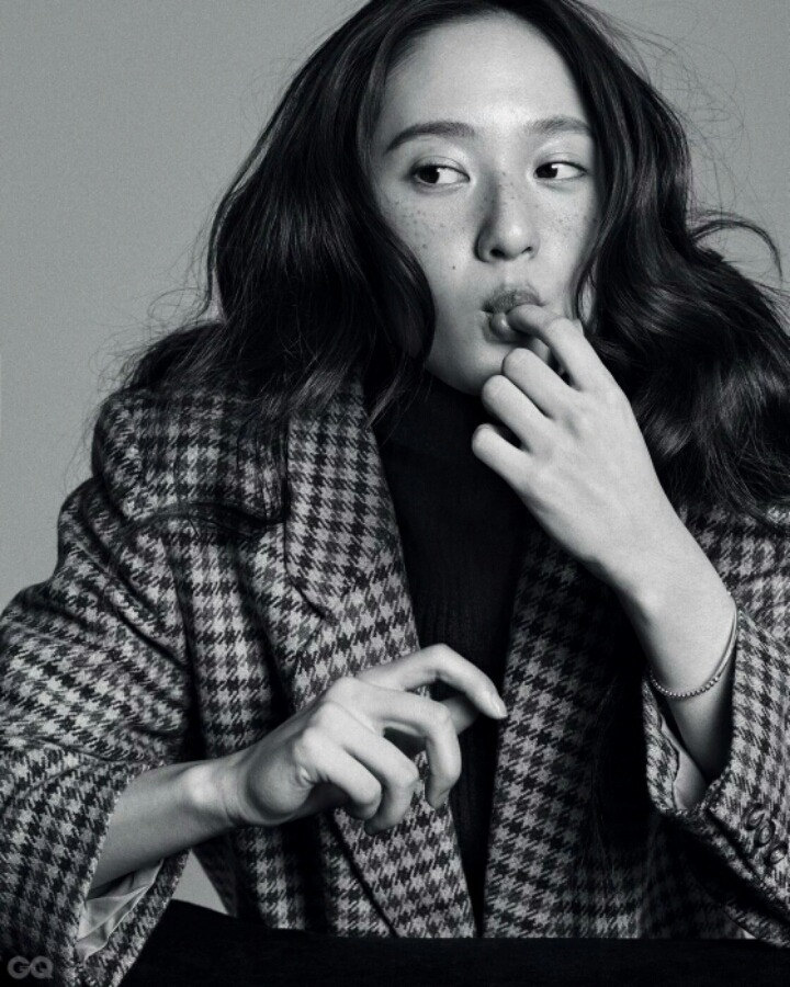 f(x)郑秀晶时点雀斑拍写真 俏皮可爱【组图】 