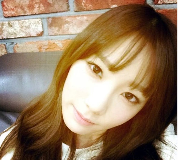 《太阳的后裔》宋慧乔减龄空气刘海 允儿秀智IU孔孝真也都爱【组图】