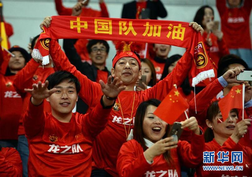（体育）（4）足球——女足奥预赛：中国胜韩国