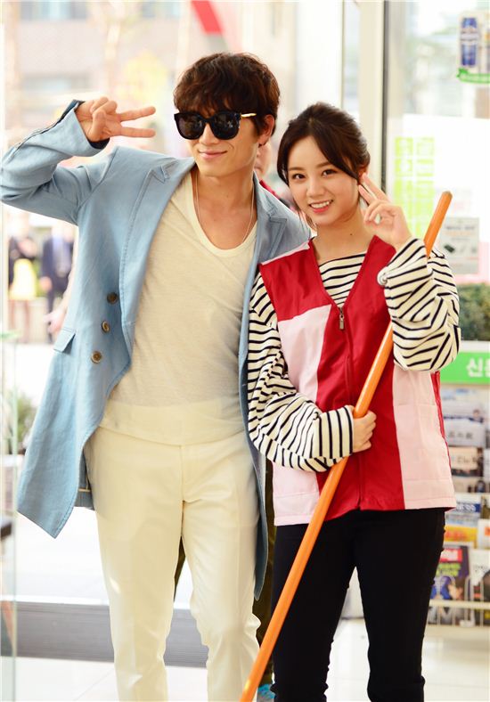 惠利池城新剧《戏子》今日首播 海量剧照抢先看【组图】