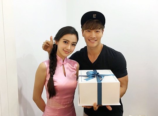 中韩跑男团再次同框&ldquo;相爱相杀&rdquo; 跑男4韩国录制【组图】