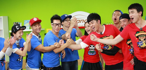 中韩跑男团再次同框&ldquo;相爱相杀&rdquo; 跑男4韩国录制【组图】