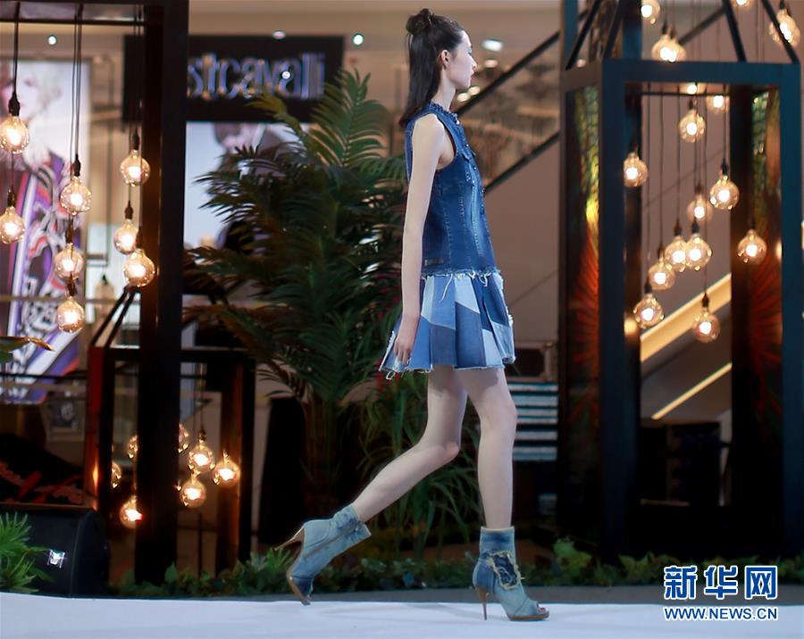 （晚報）（1）第十六屆中國（青島）國際時裝周開幕