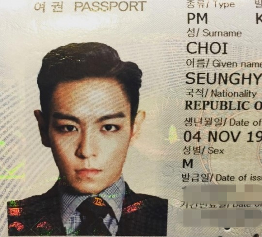 Bigbang成员T.O.P晒出护照照片 雕塑般五官引发热议（图）