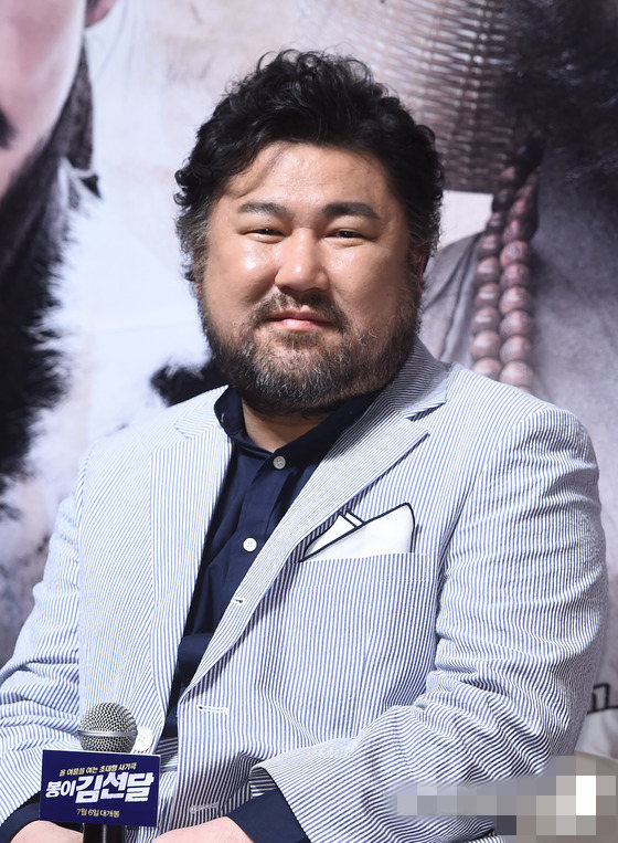 俞承豪油发现身新片发布会 EXO金珉锡搞怪卖萌【组图】