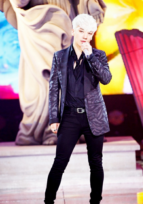 bigbang权志龙EXO灿烈世勋 韩男团中的银发美少年盘点【组图】