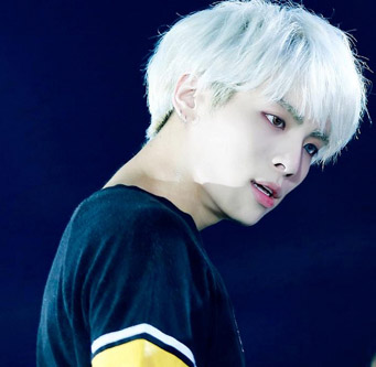 bigbang权志龙EXO灿烈世勋 韩男团中的银发美少年盘点【组图】