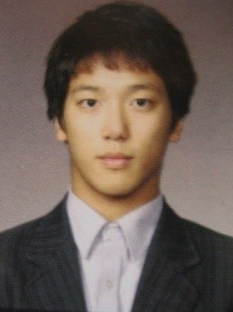 关晓彤高中毕业照清纯可人 宋仲基李敏镐等韩星学生时代青涩照【组图】