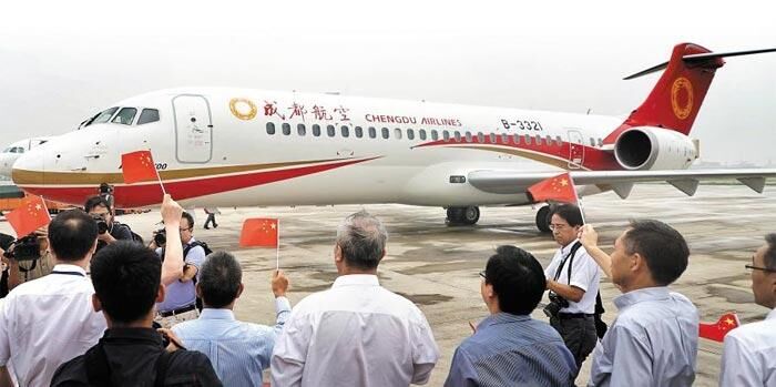 韩媒：中国自主研发客机成功首飞 跻身航空强国