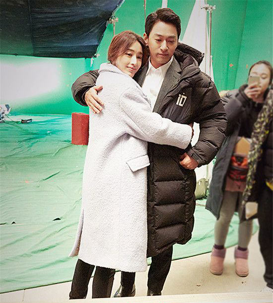 网曝朱镇模张俪跨国恋 男方发文否认：只是关系好（图）