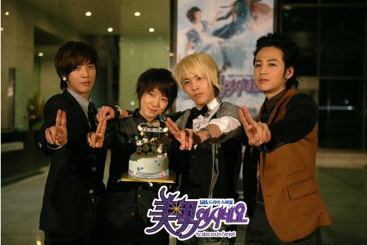 金来沅李敏镐李钟硕张根硕郑容和 韩国男神都被朴信惠收割了【组图】