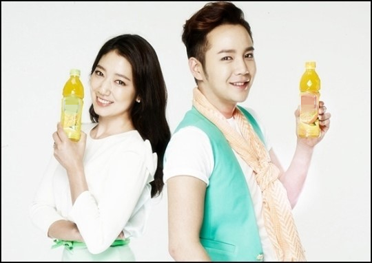 金来沅李敏镐李钟硕张根硕郑容和 韩国男神都被朴信惠收割了【组图】