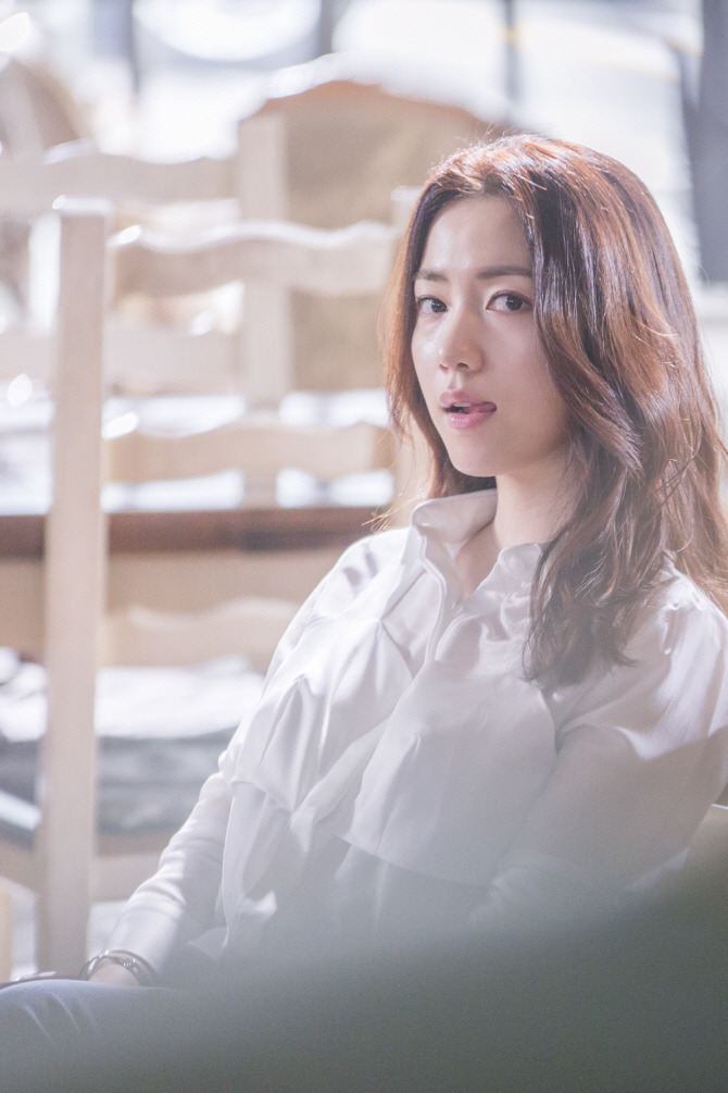 《青春时代》韩胜妍池日洙CP剧照 讲述5名女大学生的青春烦恼【组图】