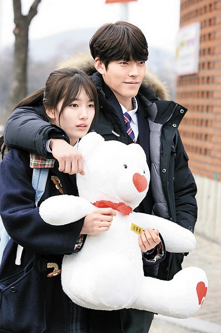 金宇彬秀智新剧《任意依恋》被吐槽 韩剧三宝重现(图)