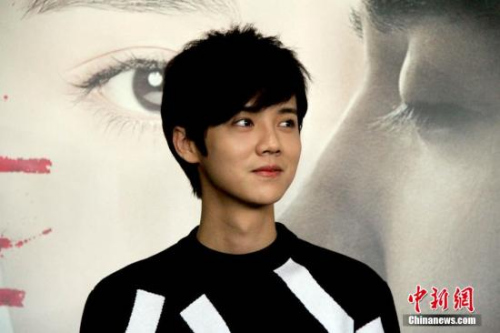 鹿晗吴亦凡是否恢复自由身？  合约维持至2022年