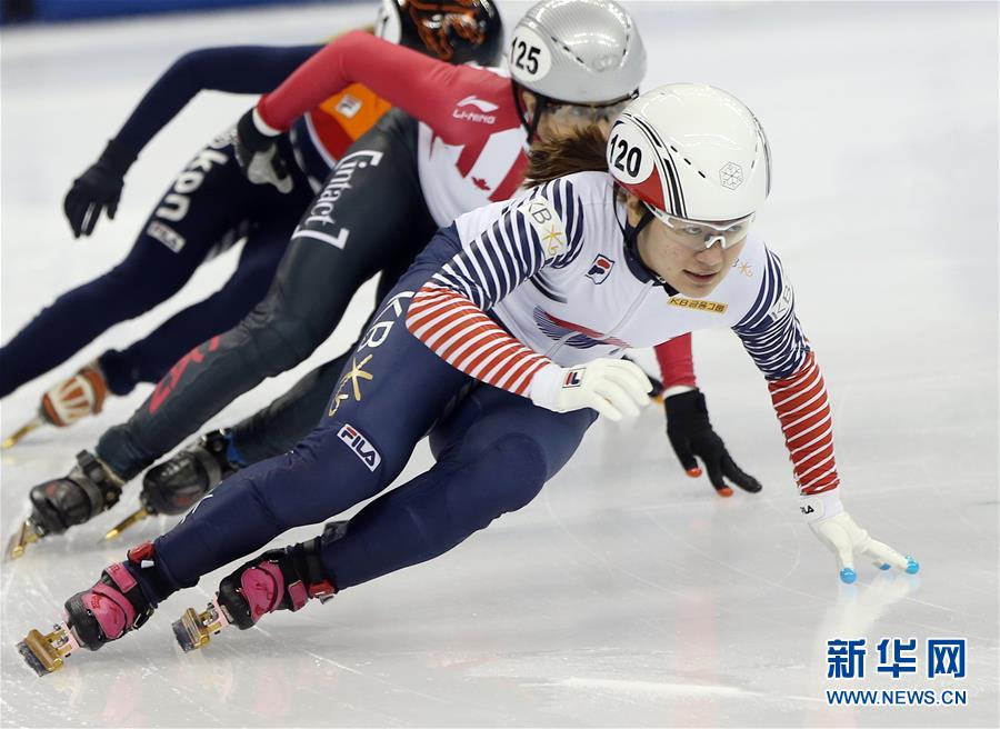 （体育）短道速滑——世界杯上海站女子3000米接力：韩国队夺冠