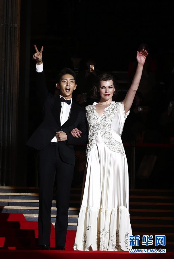 [11]（外代二线）影片《生化危机：终章》韩国首映式