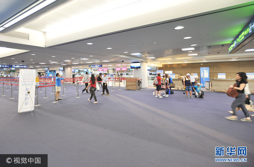 ***_***當地時間2017年7月26日，韓國首爾仁川國際機場國際到達通道門可羅雀，10多個辦理窗口只看到零星幾個辦理通關的旅客。