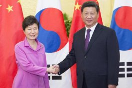 刚柔并济：朴槿惠对华外交这一年