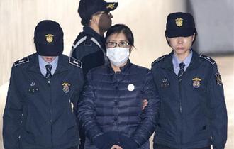 韩国检方提请判处“亲信干政”主角崔顺实25年监禁