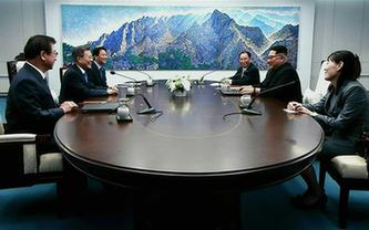 韓朝首腦在板門店舉行會晤