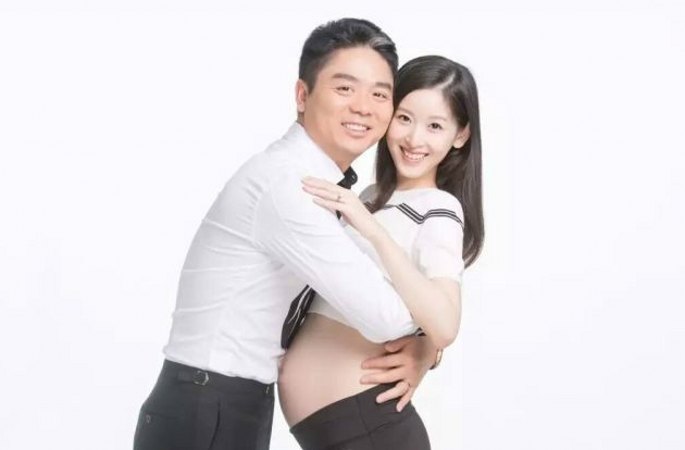 류창둥과 장저톈 임신사진 공개
