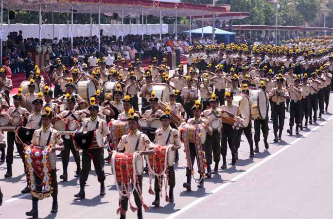 스리랑카 독립 68주년 경축 열병식 거행