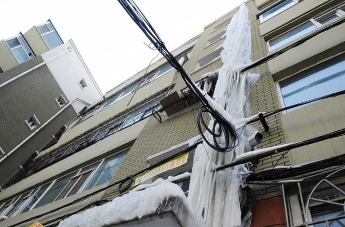 창춘, 아파트 밖에 20미터의 거대한 얼음기둥 생겨