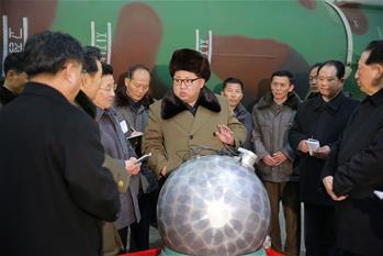 김정은, 핵타격 수단 계속 갱신 강조