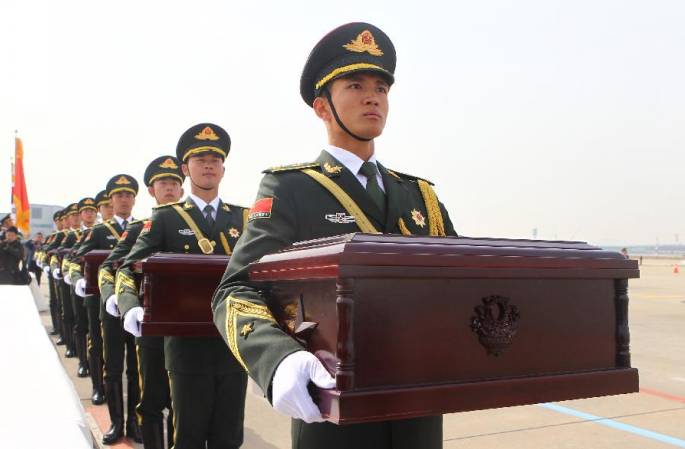 중한 쌍방 제3차 재한 중국지원군 열사 유해 인도식 거행