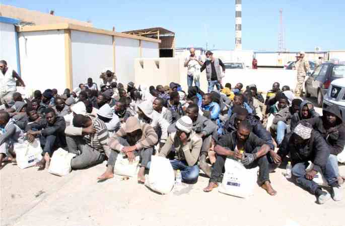 리비아 해안경비대, 115명 불법이민자 구조